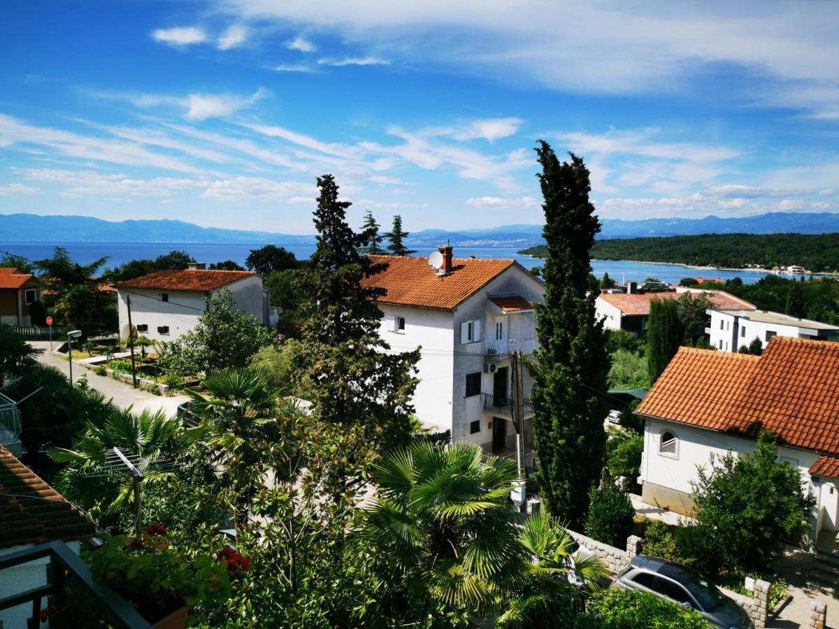 Apartment Dasek Ii, Njivice Luaran gambar